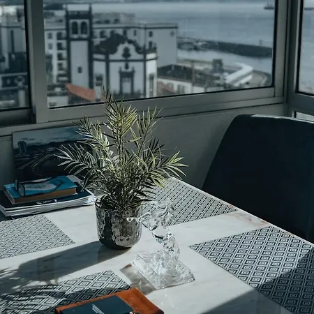 Gt Apartment, Mountain View And Sea View Lägenhet